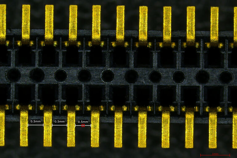 Bild eines elektronischen Bauteils, aufgenommen mit dem Emspira 3