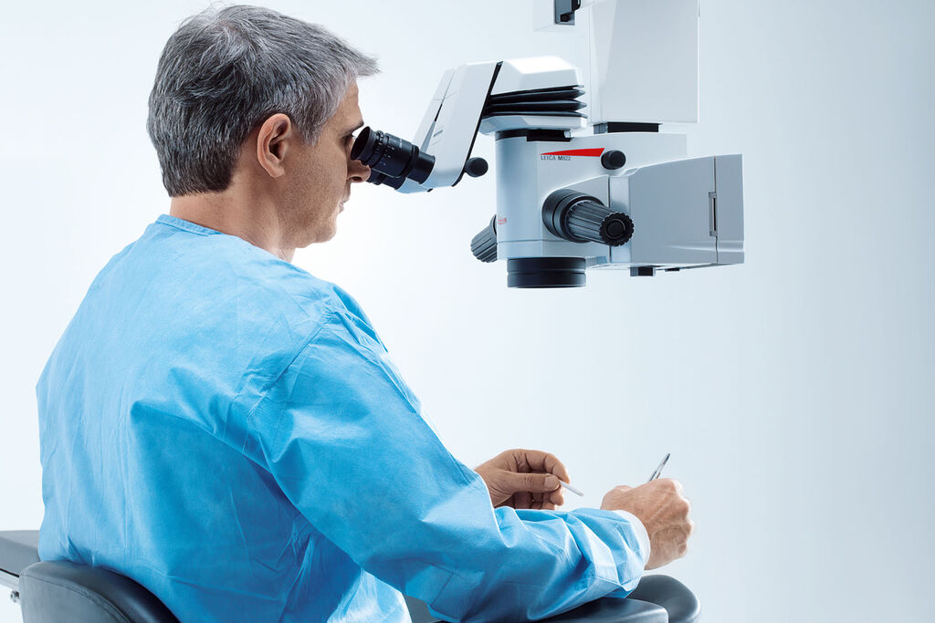 M822 Ophthalmic Surgical Microscope | Products | Leica Microsystems