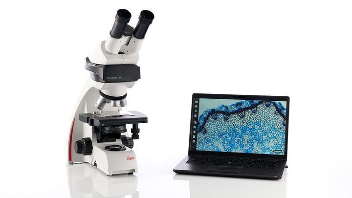 Leica DM750 Educational Microscope with Integrated Wireless Camera, Eyepiece Pointers, and Koehler Illumination